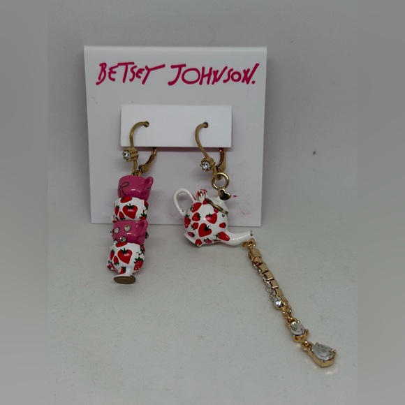 NEW Betsey Johnson Tea Party Mismatched Earrings Strawberry Gold Teacup Pot Pink - Picture 2 of 7